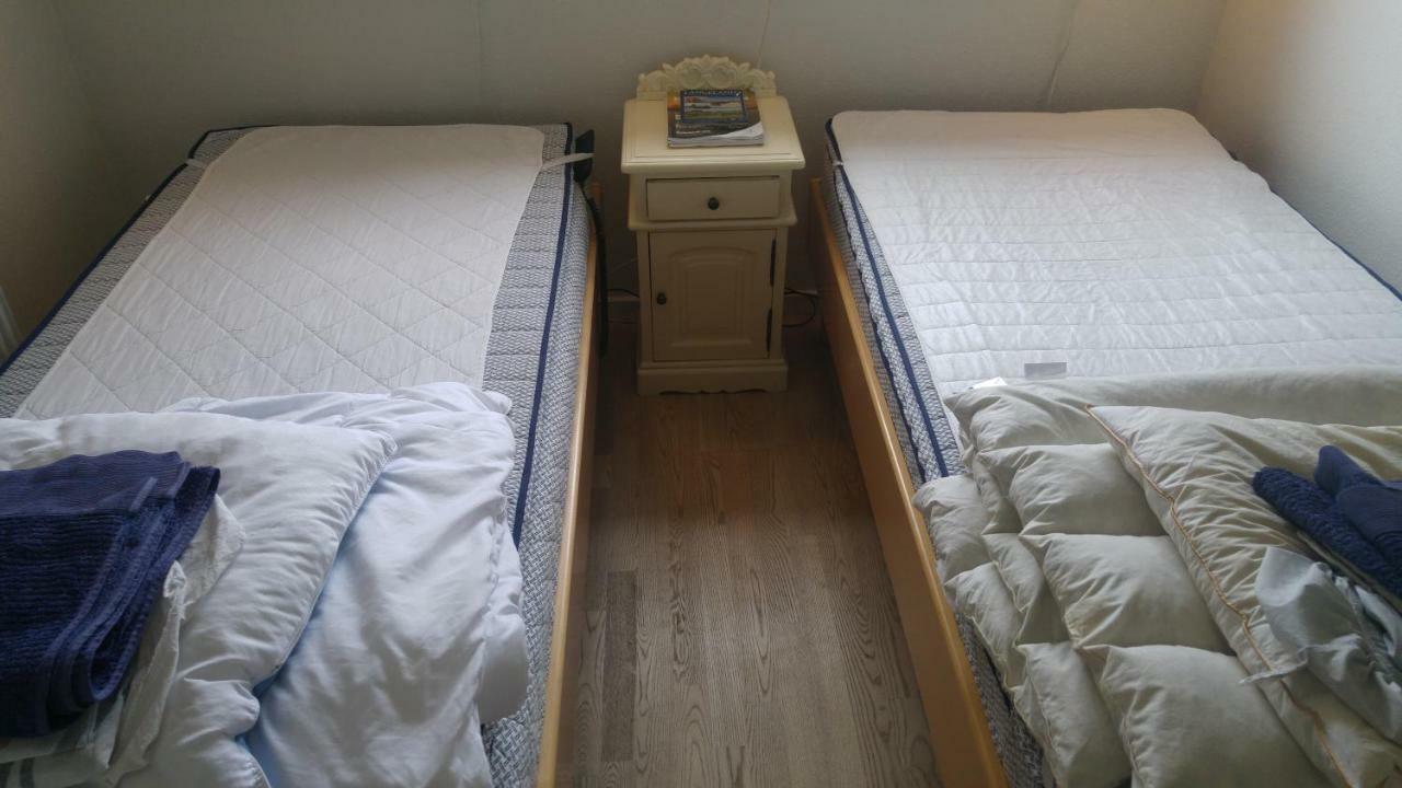 Commuter Room For One Or Two People Munkebo Экстерьер фото